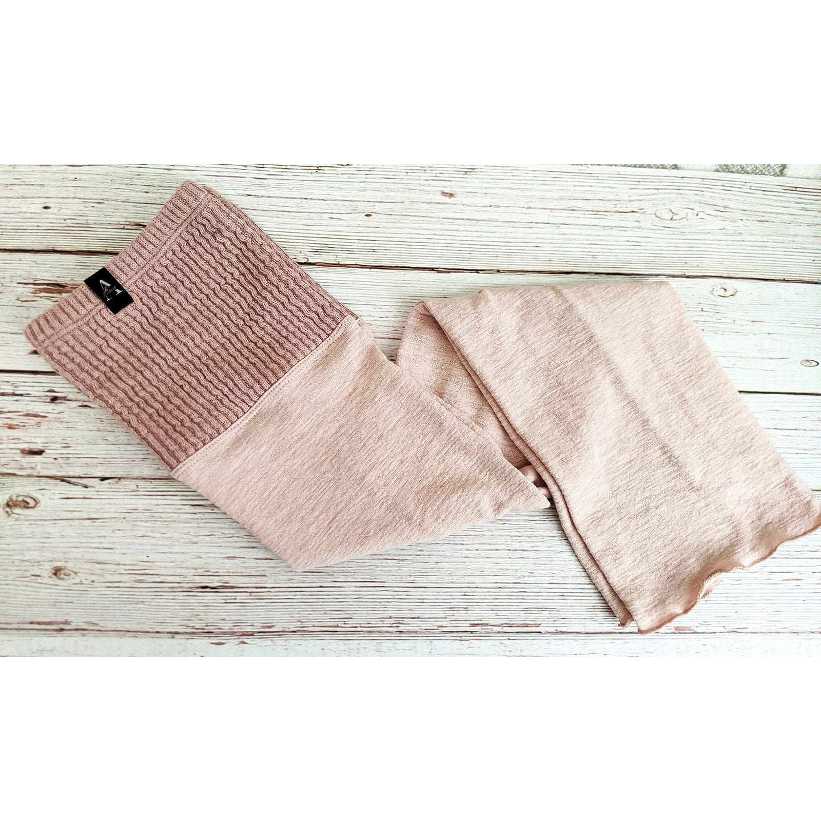 Aluvie Lea Legwarmers - Image 3