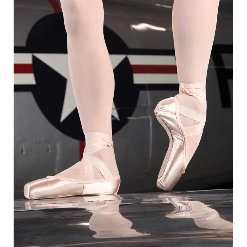 Suffolk Solo Pointe Shoes - Standard Shank - Image 3