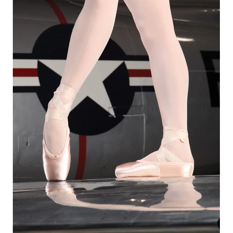 Suffolk Stellar Pointe Shoes - Standard Shank Pink - Image 3