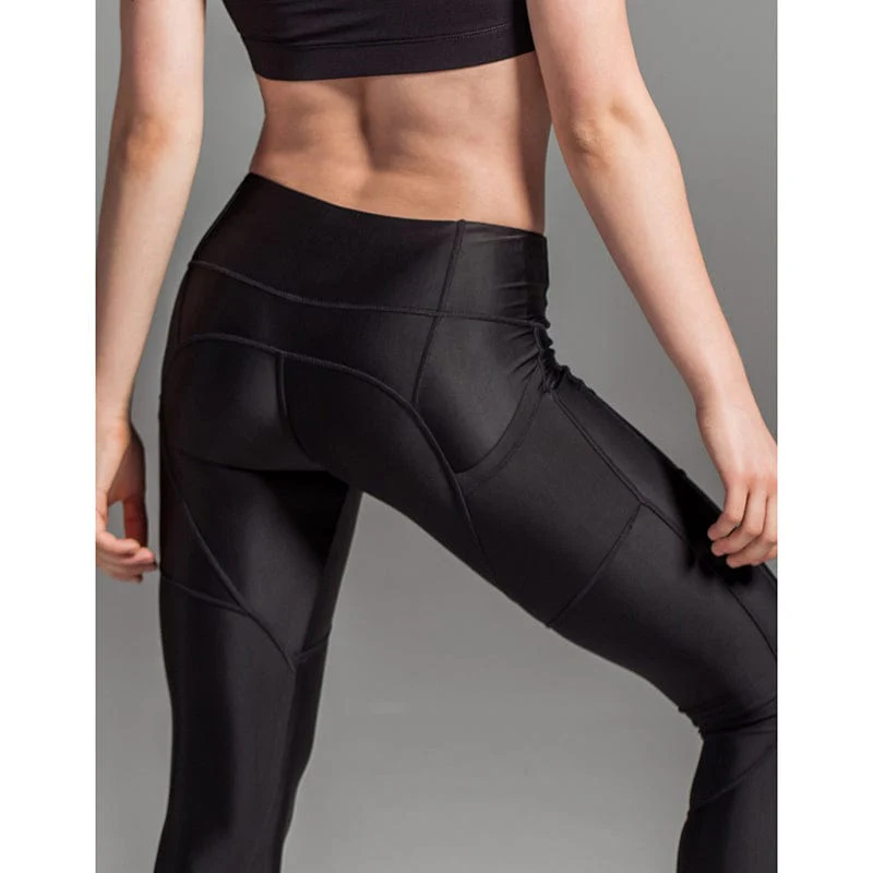 Suffolk Yoga Capri Pants - Image 4